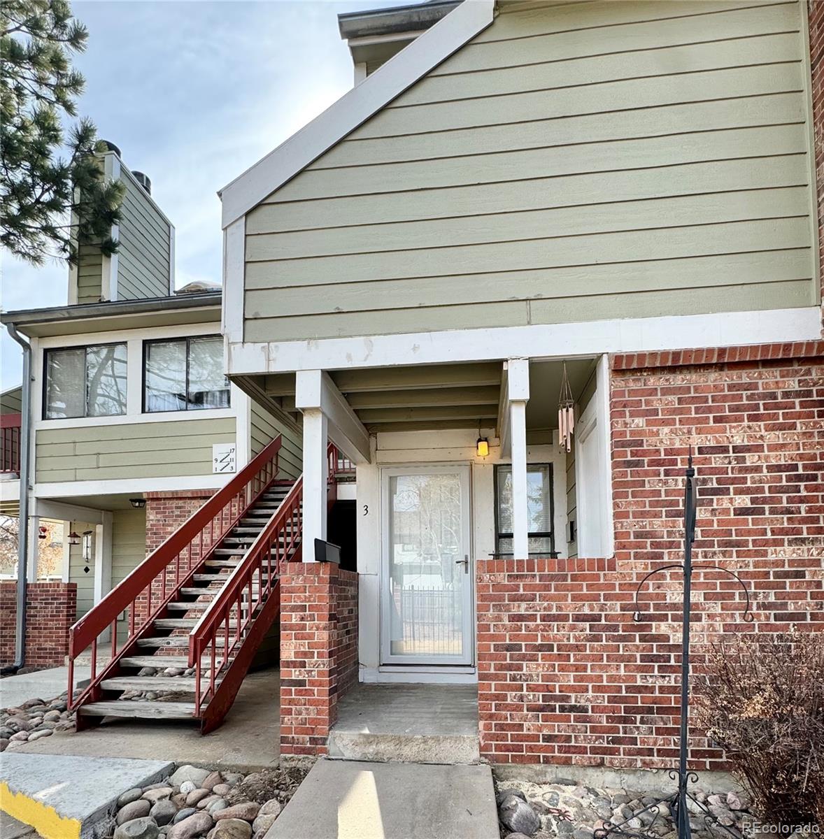 912 S Dearborn Way Aurora CO 80012