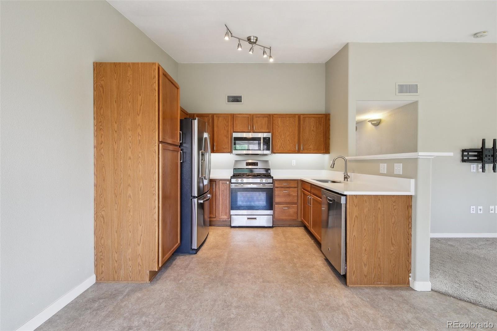 8775 W Berry Avenue Littleton CO 80123