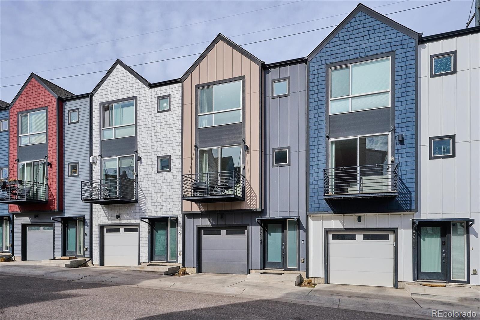 Lakewood CO, 5621 W 11th Place