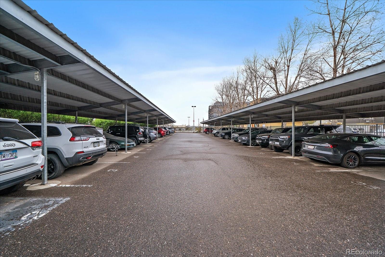 3033 Blake Street Denver CO 80205