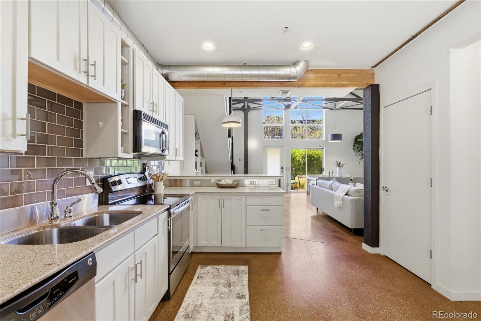 3033 Blake Street Denver CO 80205