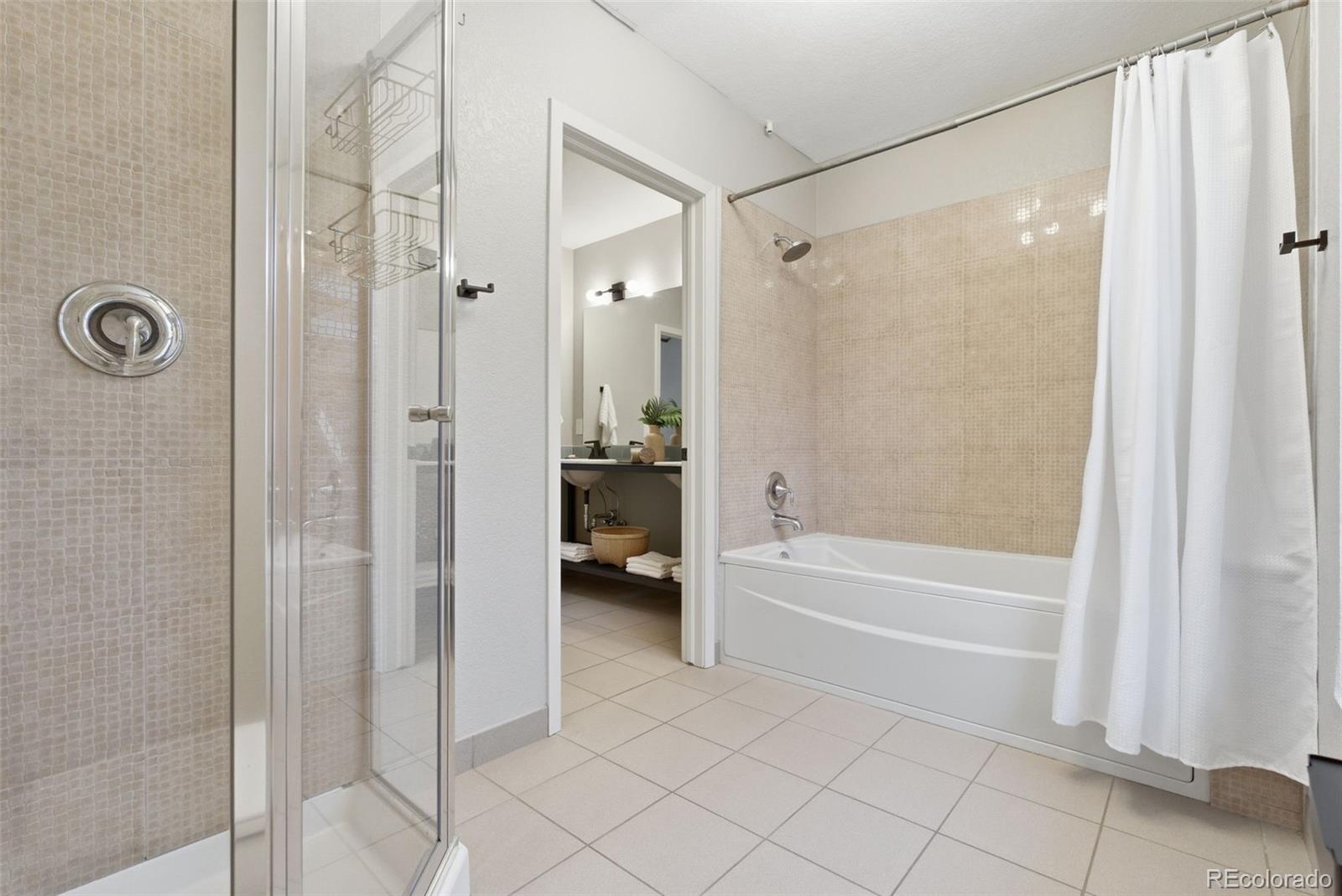 3033 Blake Street Denver CO 80205