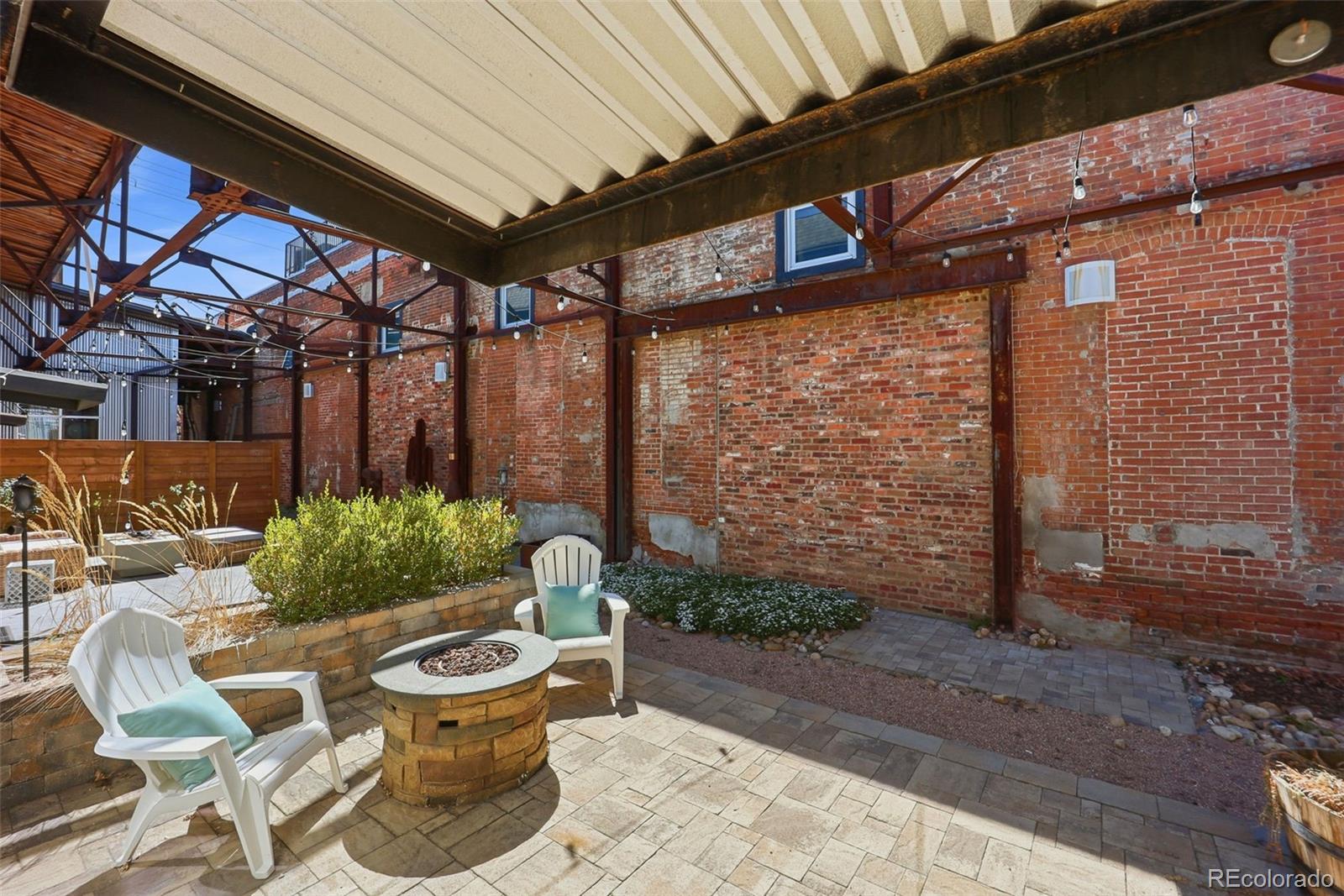 3033 Blake Street Denver CO 80205