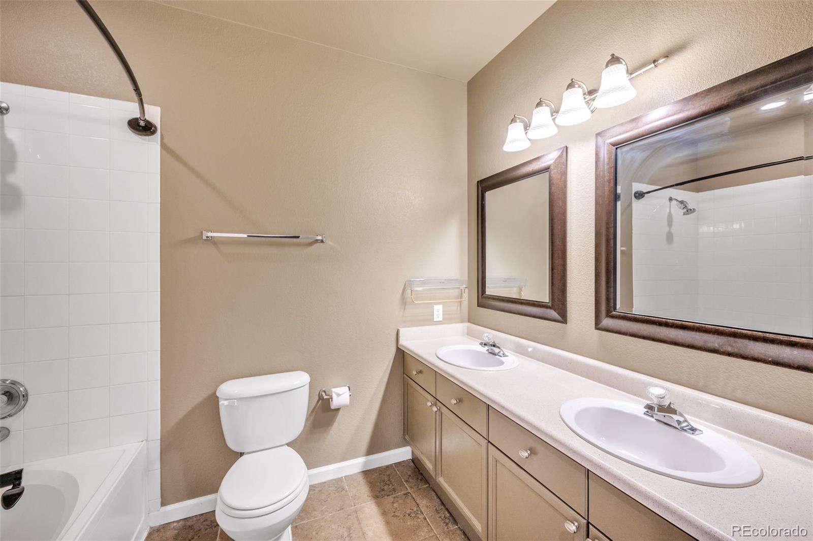 3995 S Dillon Way Aurora CO 80014