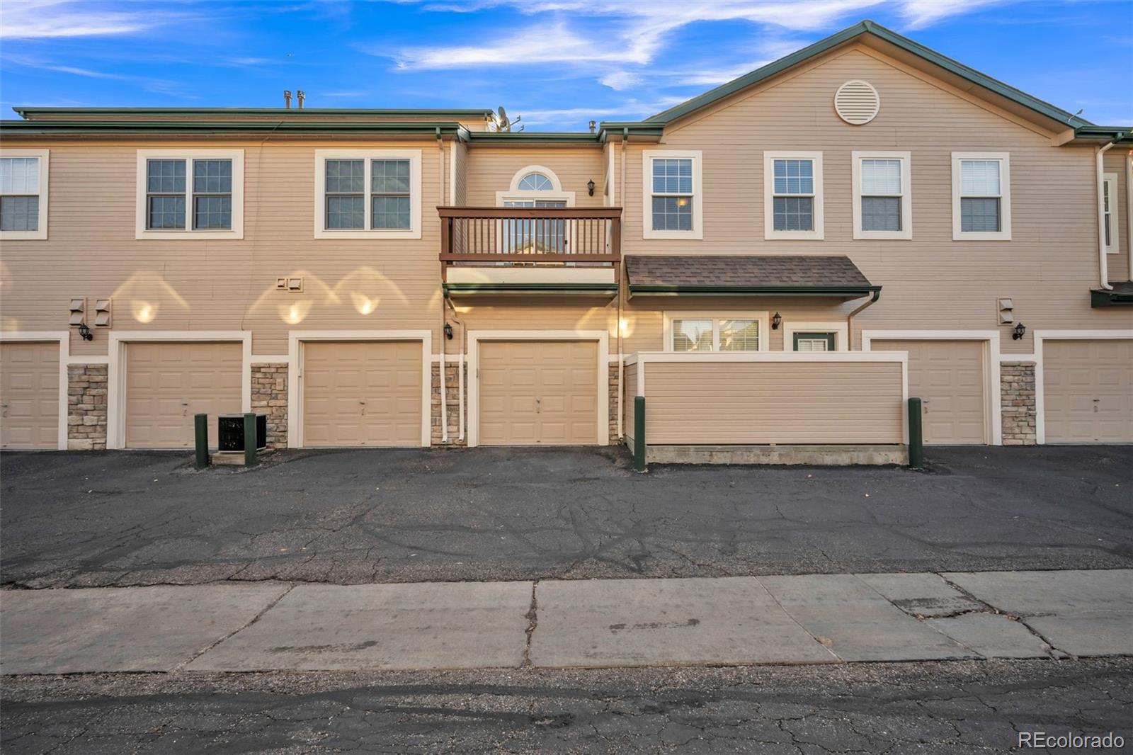 3995 S Dillon Way Aurora CO 80014