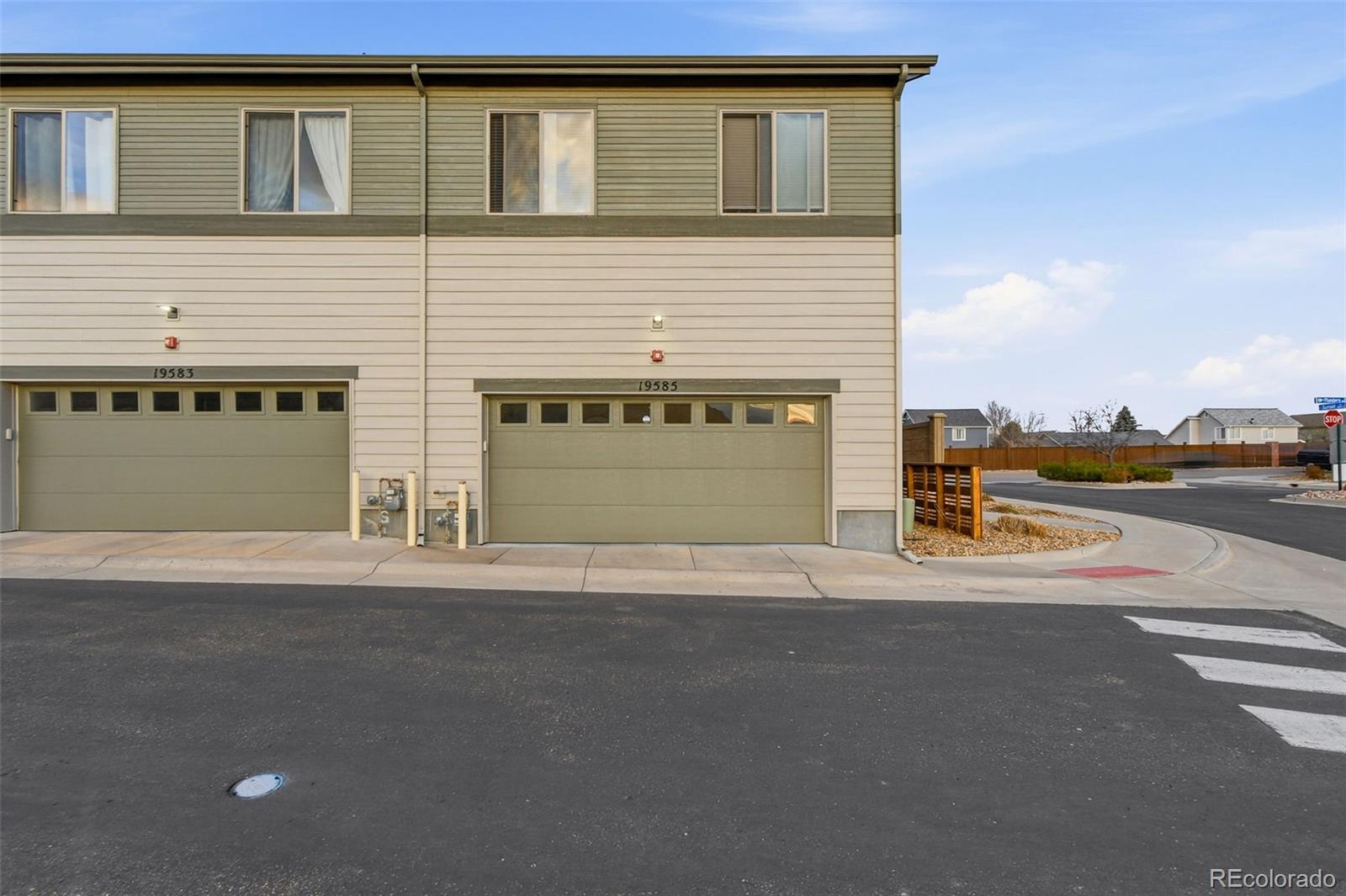 19585 E Sunset Circle Centennial CO 80015