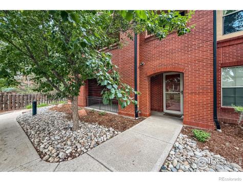 1379 Charles Drive Longmont CO 80503