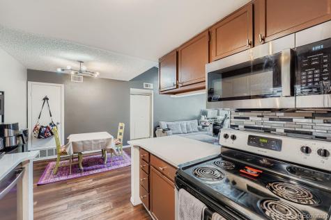 908 S Walden Way Aurora CO 80017