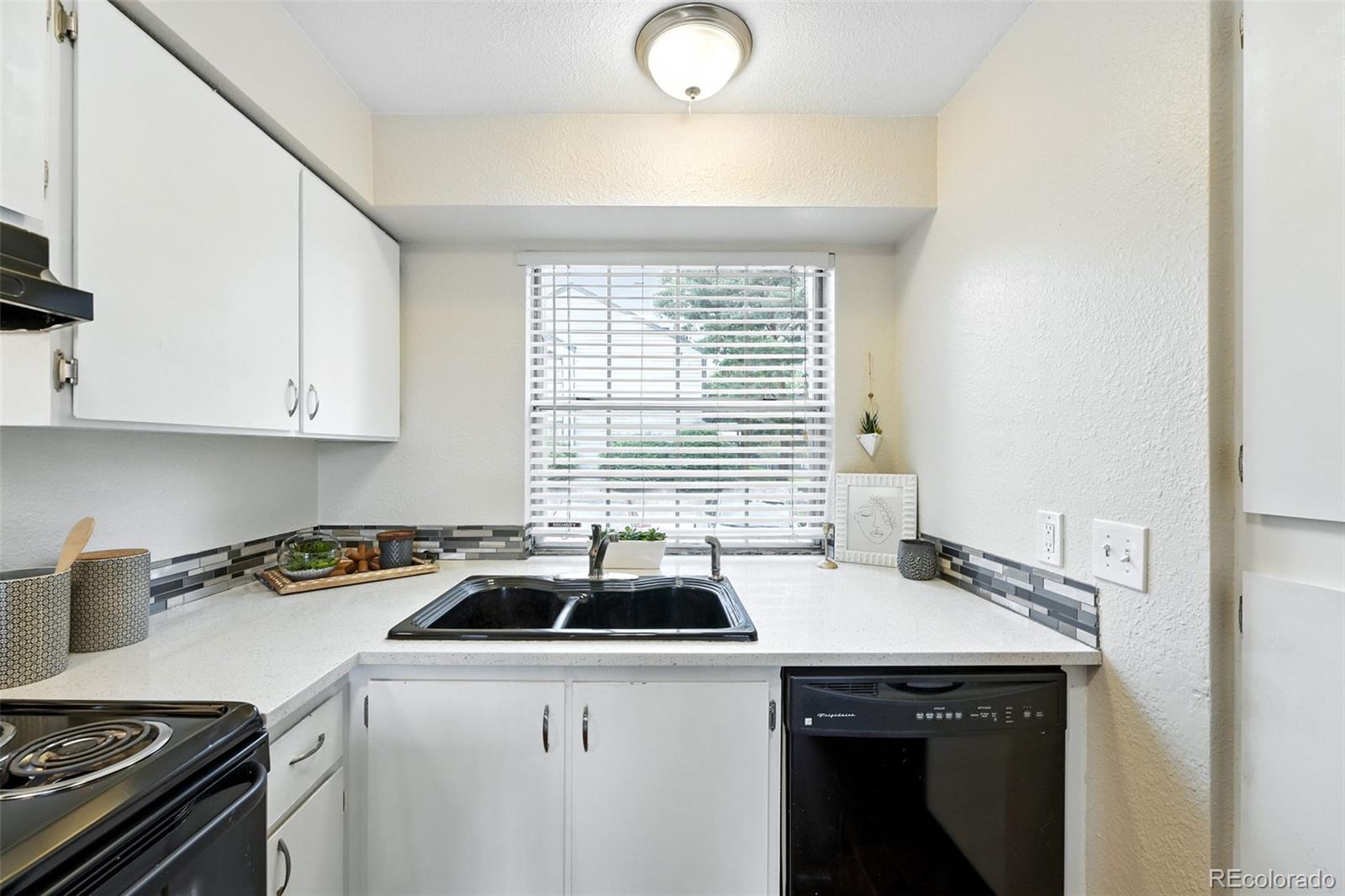1978 Newland Court Lakewood CO 80214