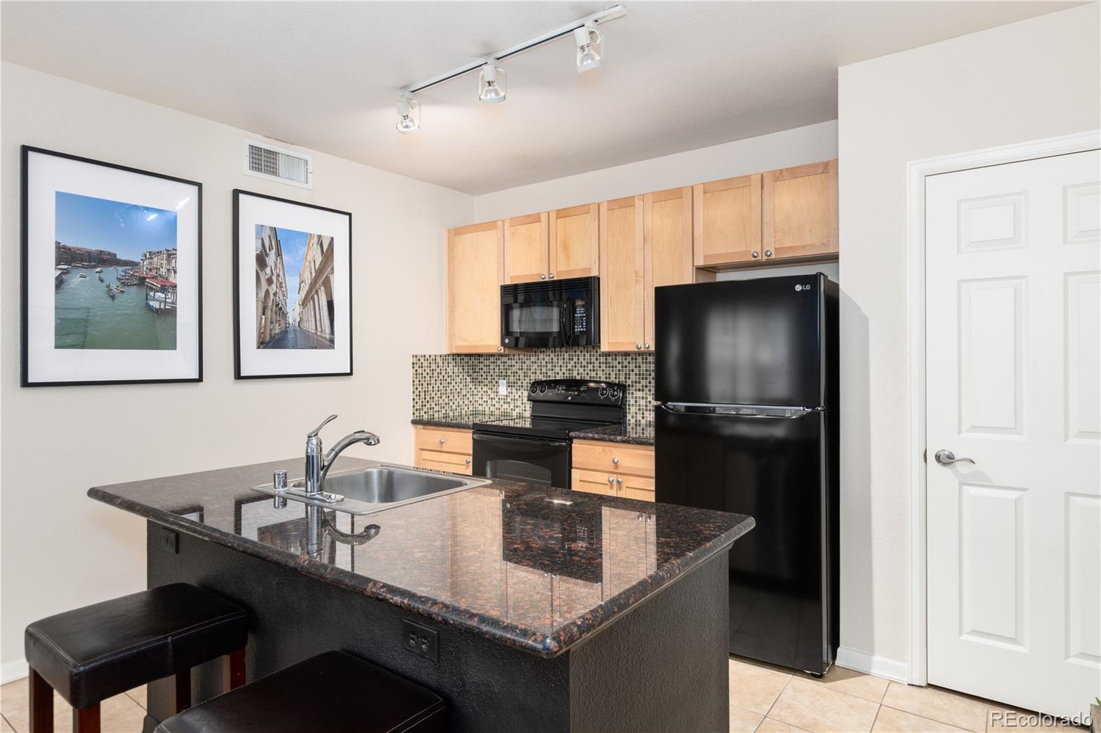 1623 Saint Paul Street Denver CO 80206