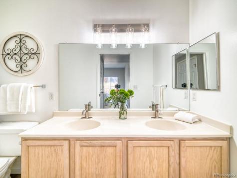 8438 Thunder Ridge Way Highlands Ranch CO 80126