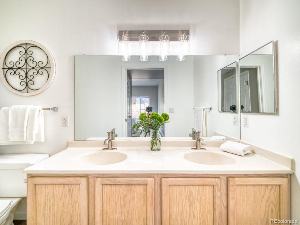 8438 Thunder Ridge Way Highlands Ranch CO 80126
