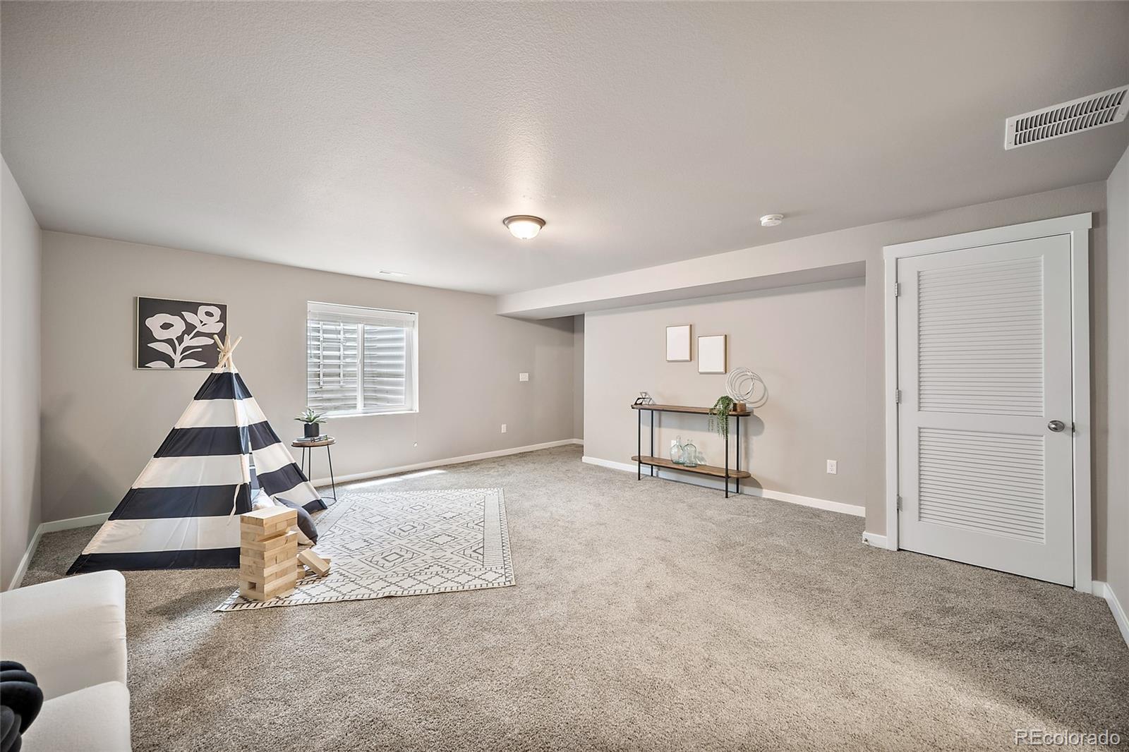 4634 Wharf Point Colorado Springs CO 80911