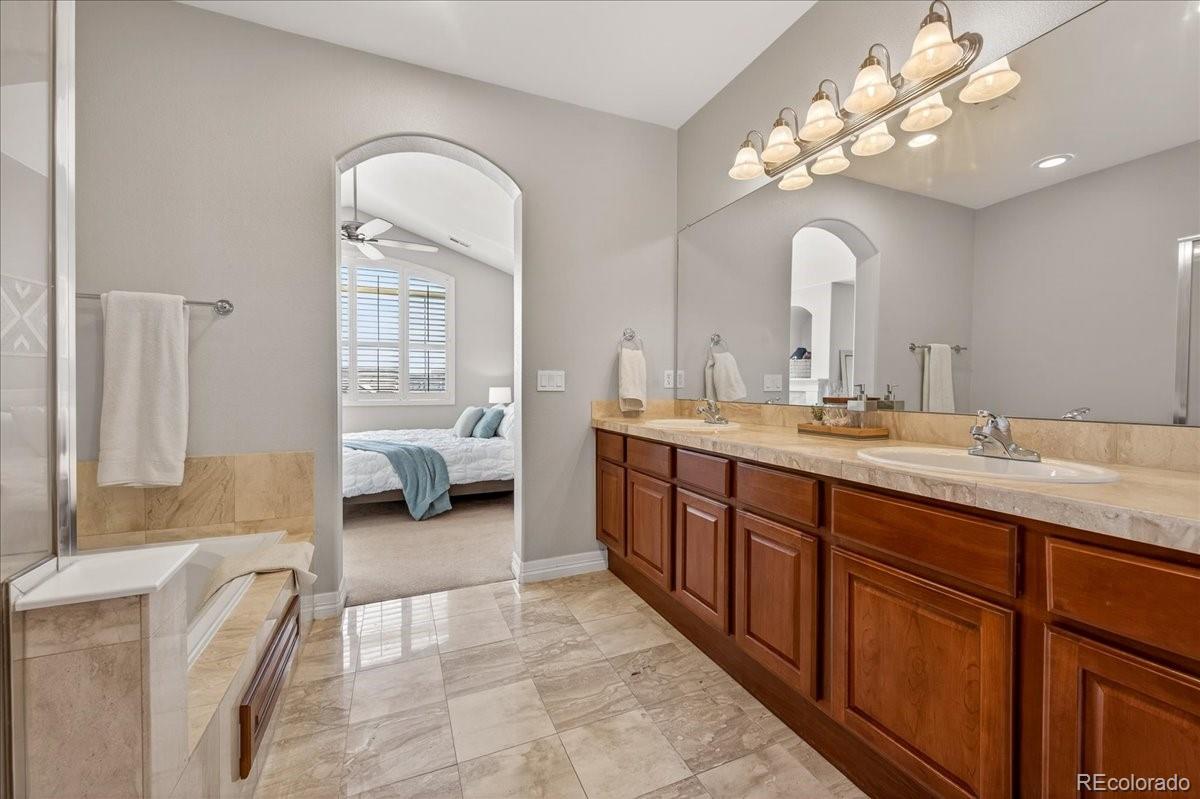 10140 Bluffmont Lane Lone Tree CO 80124