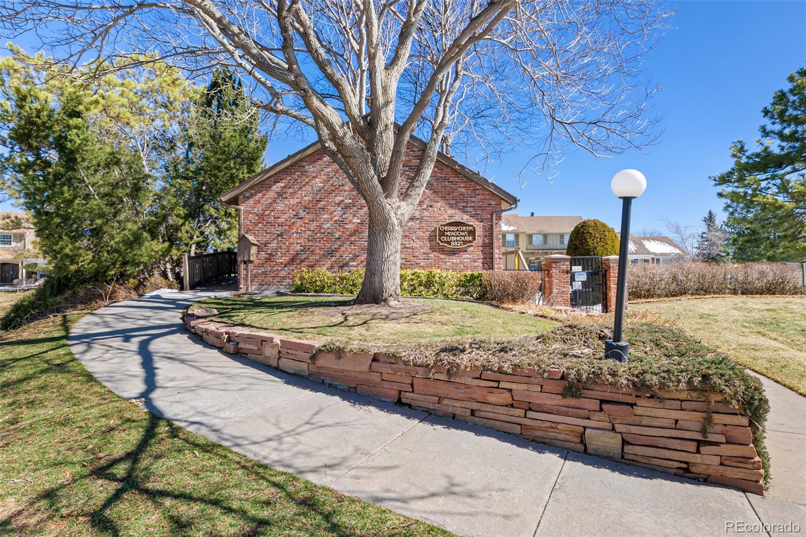 8672 E Amherst Drive Denver CO 80231