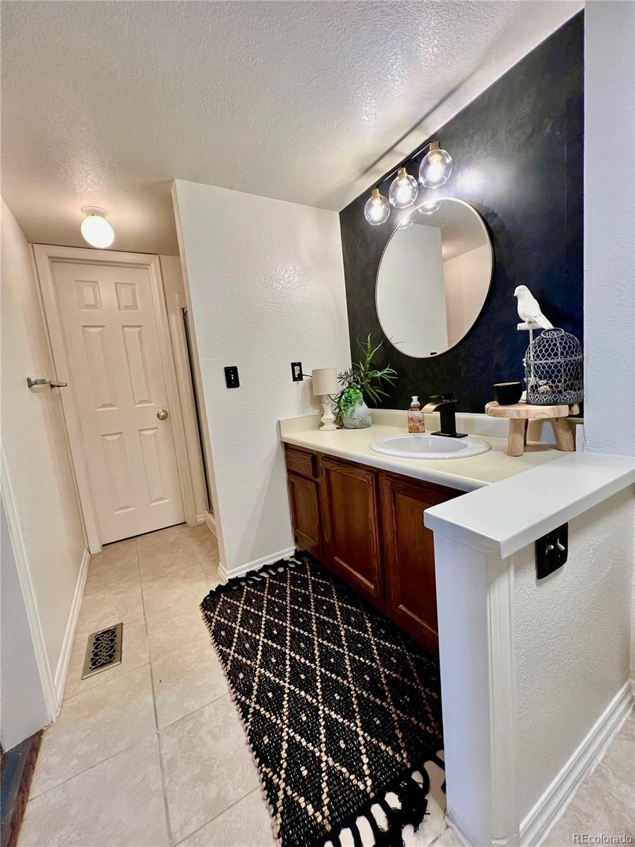 1383 W 88th Avenue Thornton CO 80260