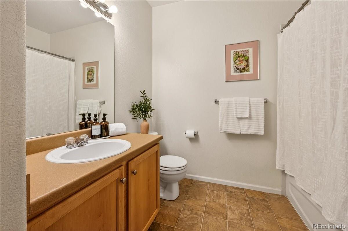 18767 E Yale Circle Aurora CO 80013