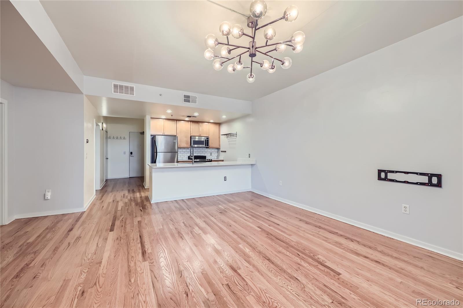 275 S Harrison Street Denver CO 80209