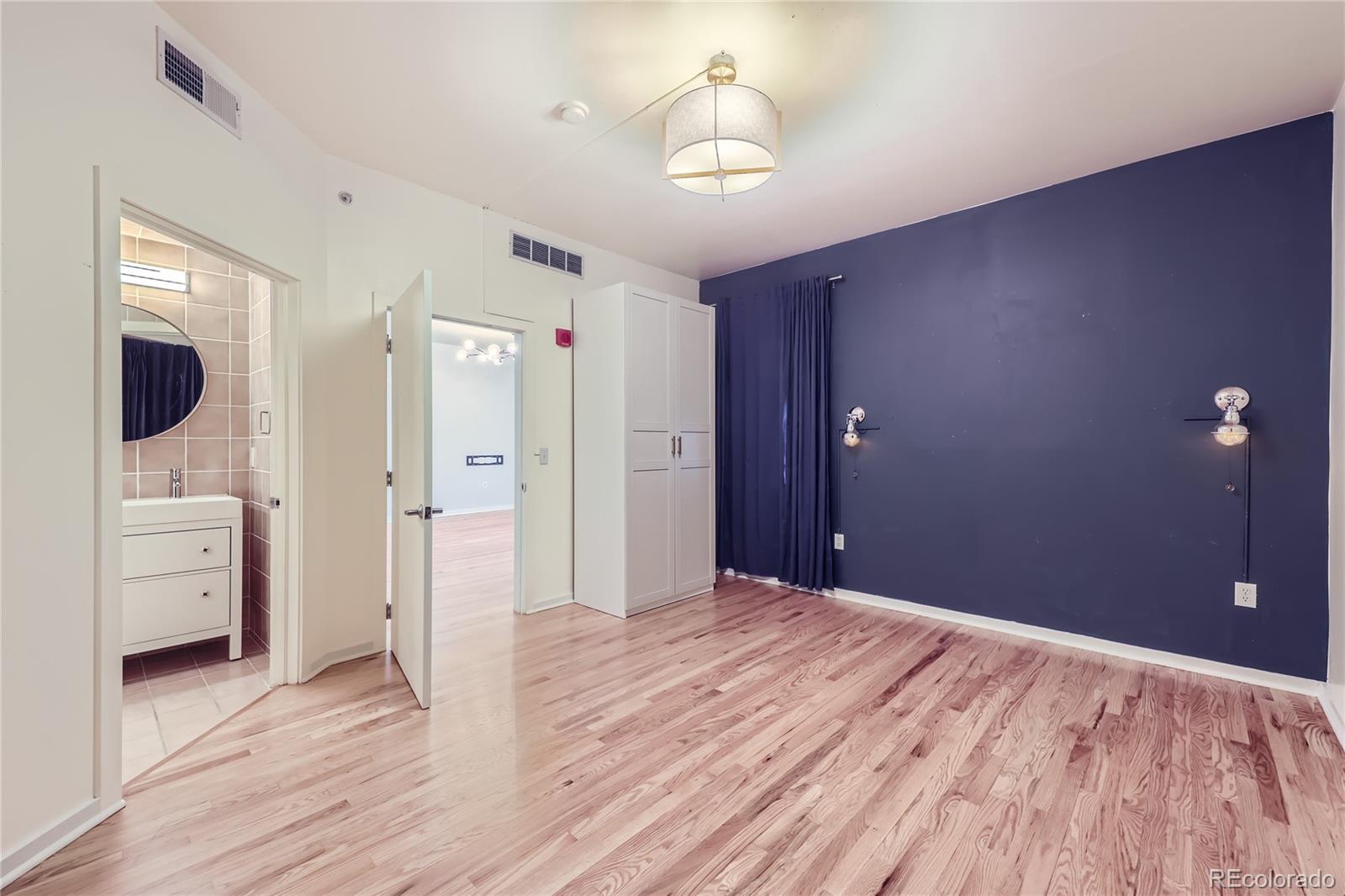 275 S Harrison Street Denver CO 80209