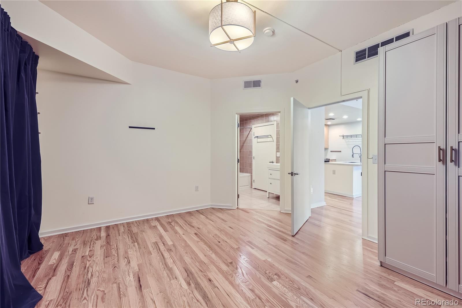275 S Harrison Street Denver CO 80209
