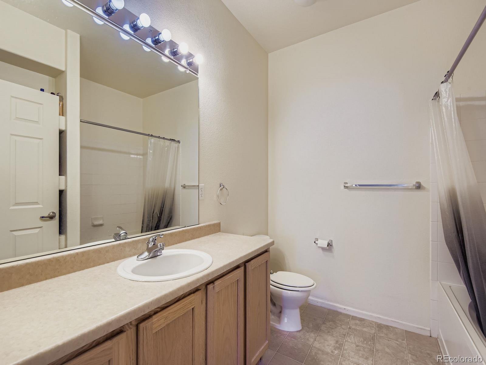 5255 Memphis Street Denver CO 80239