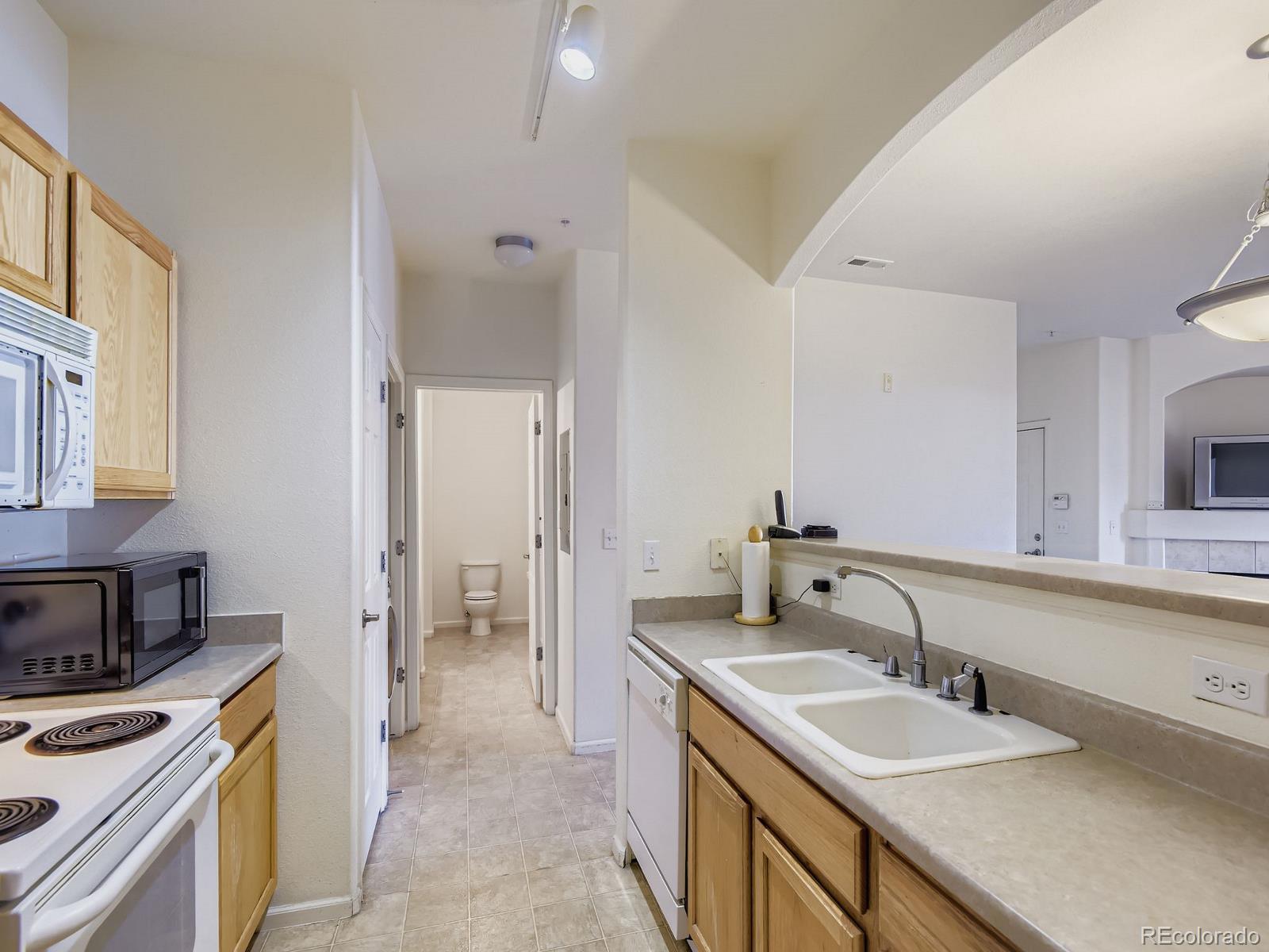 5255 Memphis Street Denver CO 80239