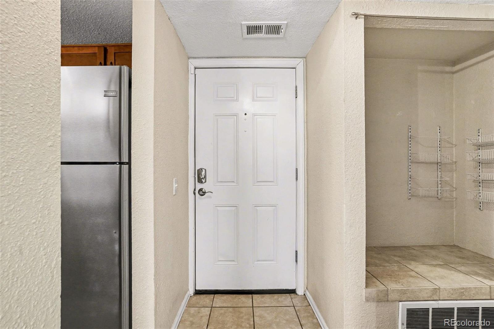9867 E Peakview Avenue Englewood CO 80111