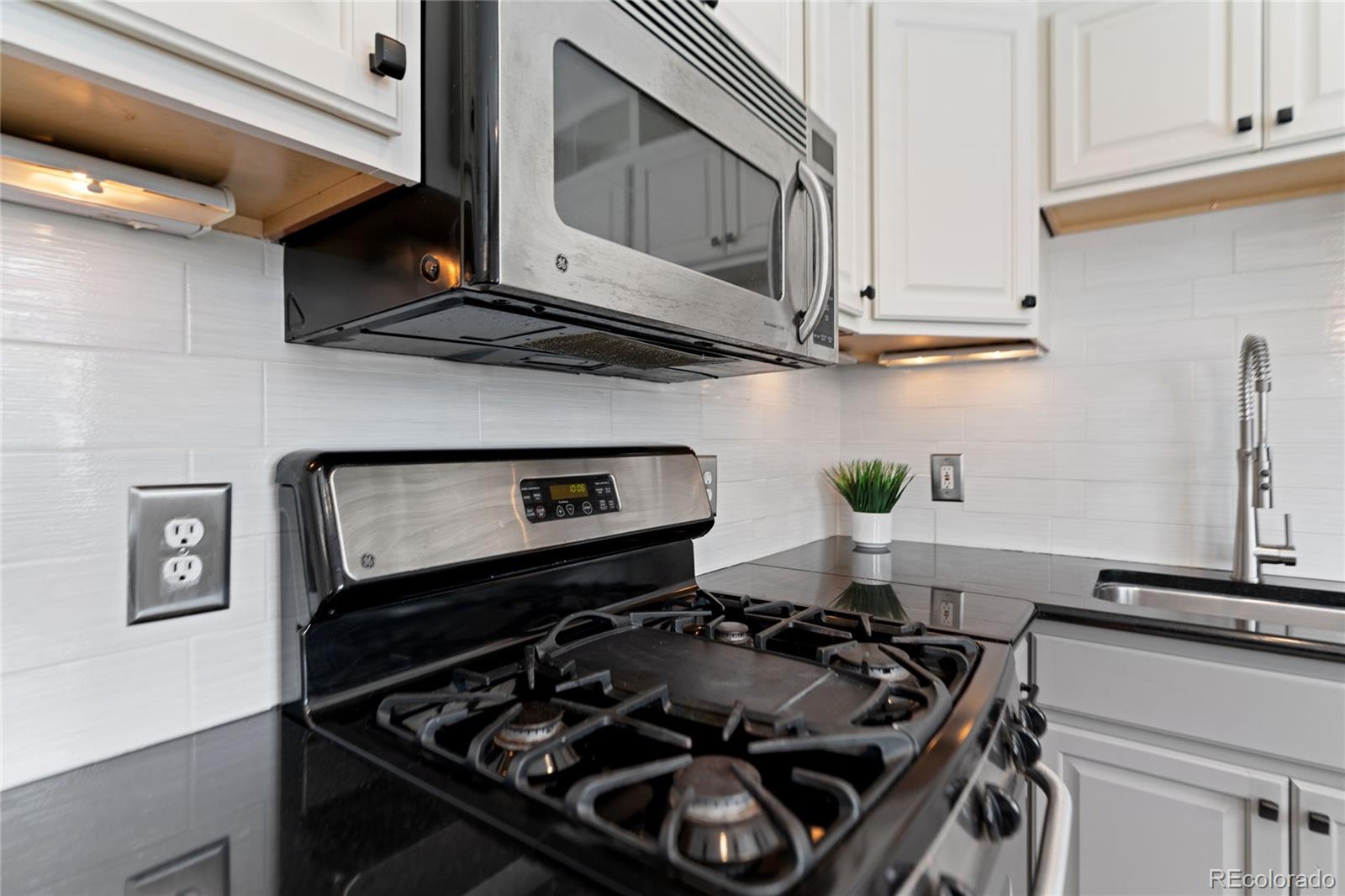762 Dexter Street Denver CO 80220