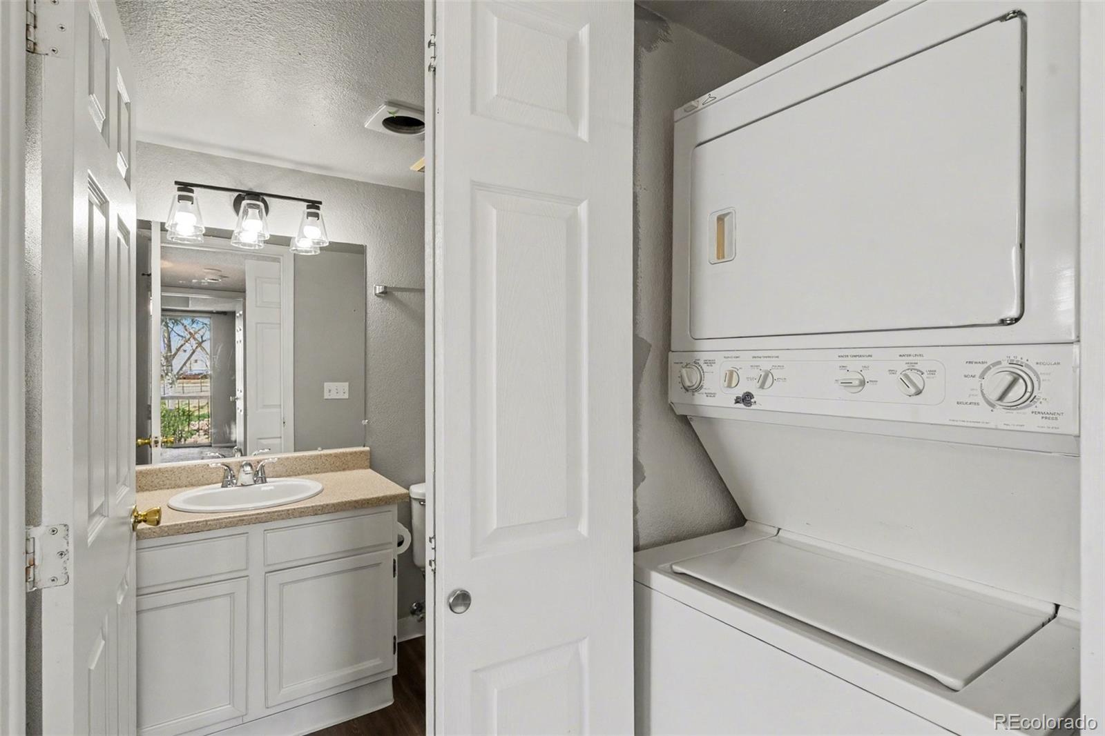 4899 S Dudley Street Littleton CO 80123