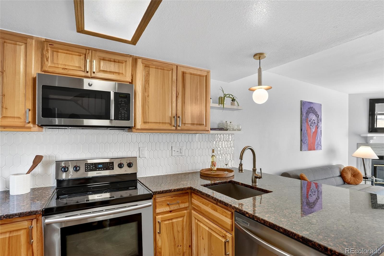 9463 Lou Thornton CO 80260