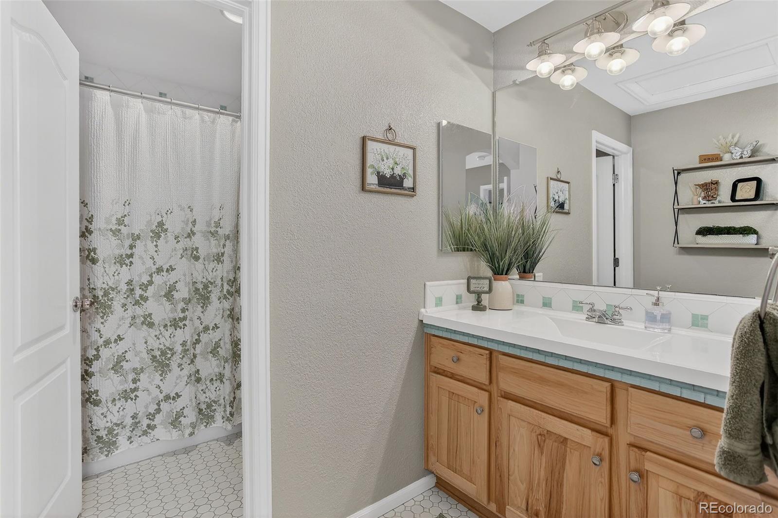 10471 Truckee Street Commerce City CO 80022