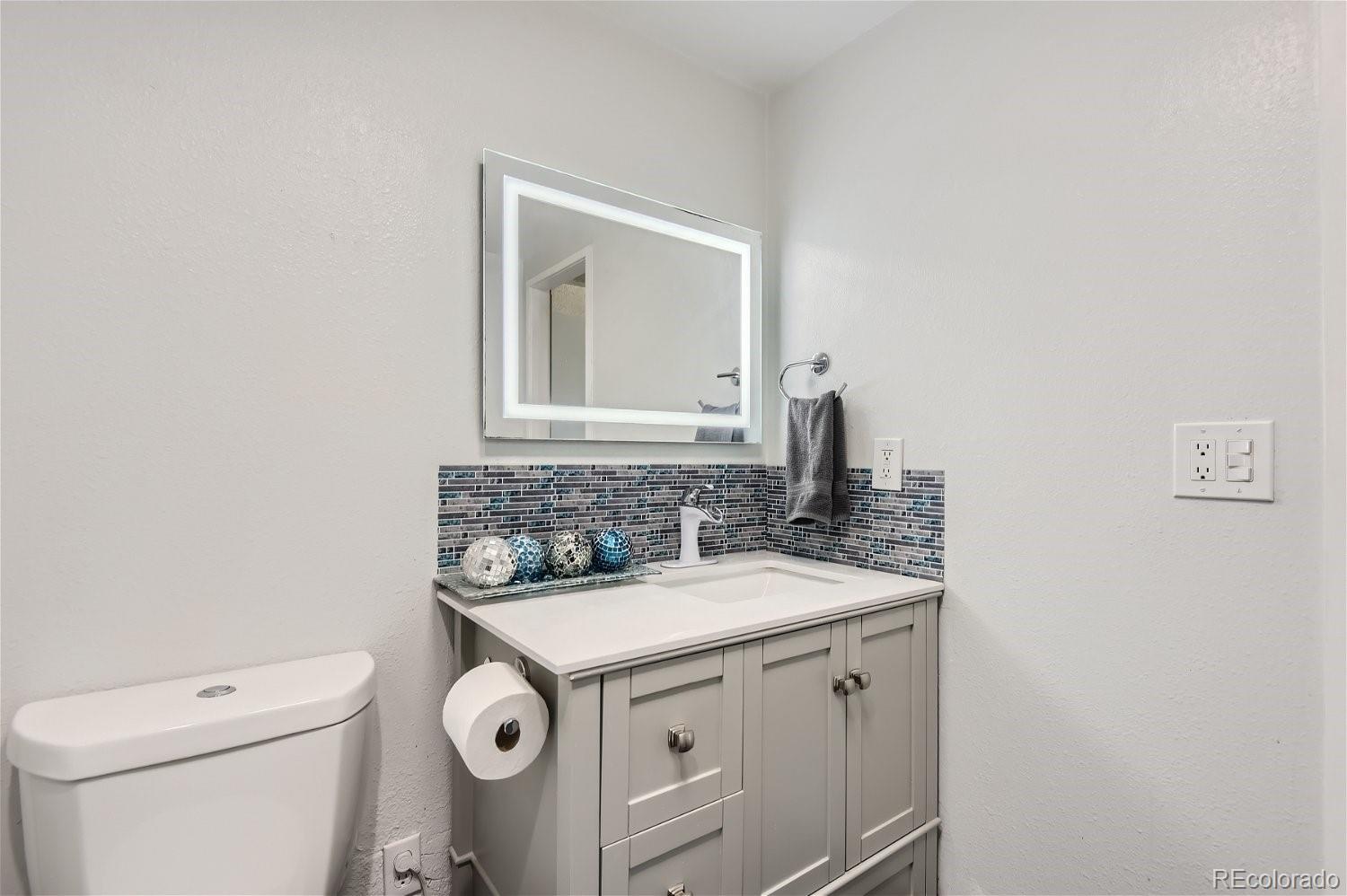 7877 E Mississippi Avenue Denver CO 80247