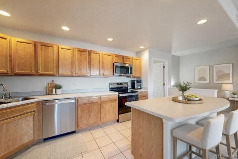 1703 Whitehall Drive Longmont CO 80504