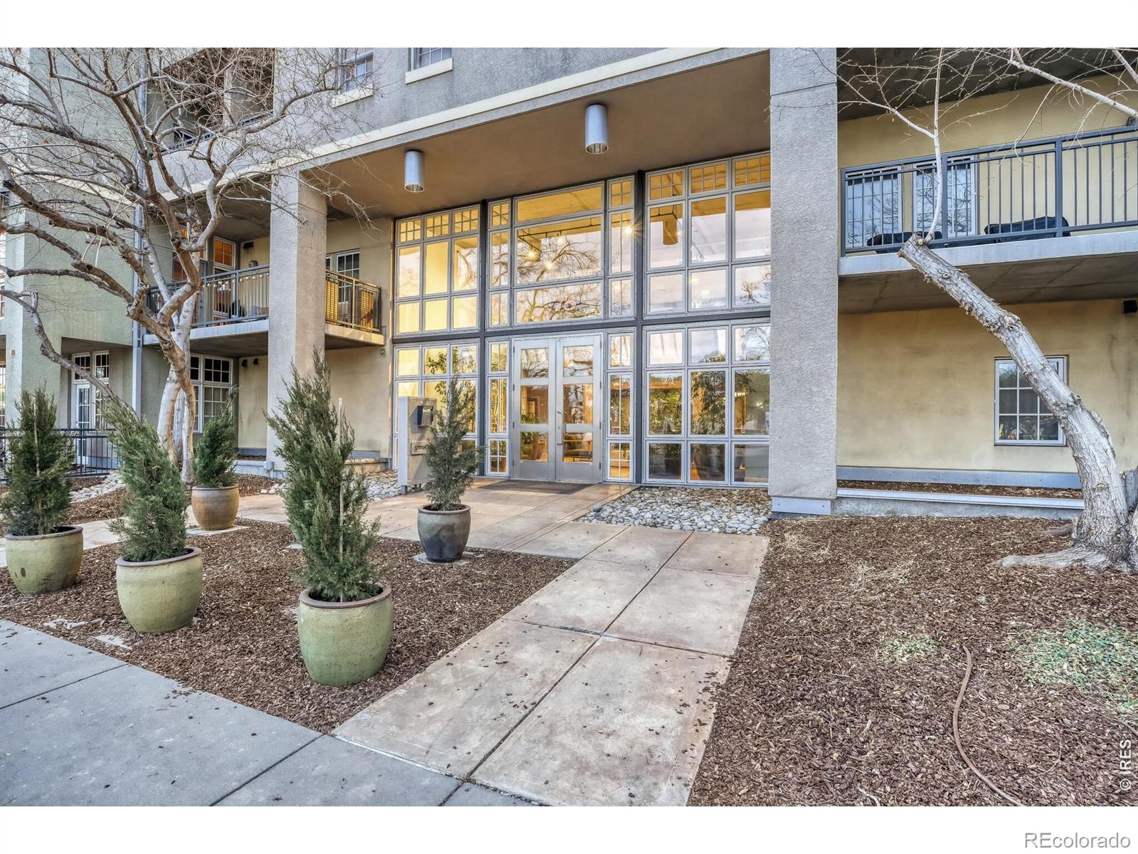 275 S Harrison Street Denver CO 80209