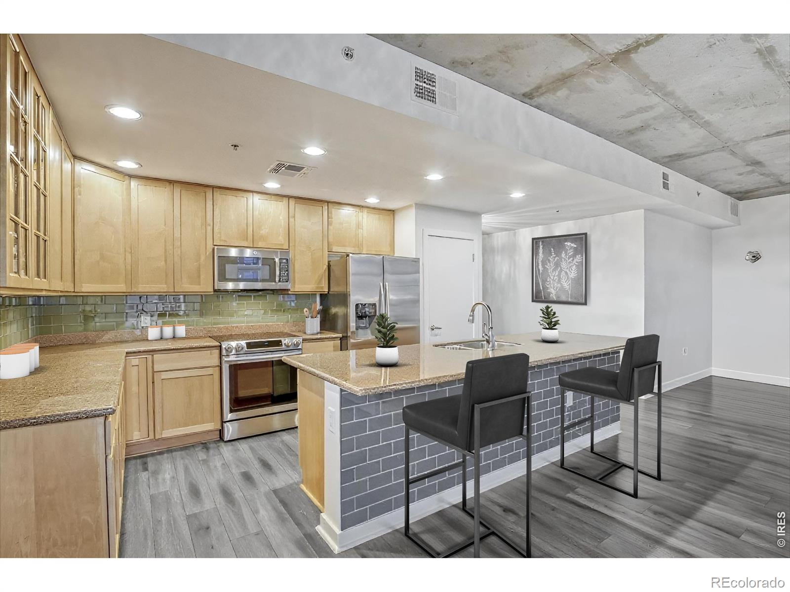 275 S Harrison Street Denver CO 80209
