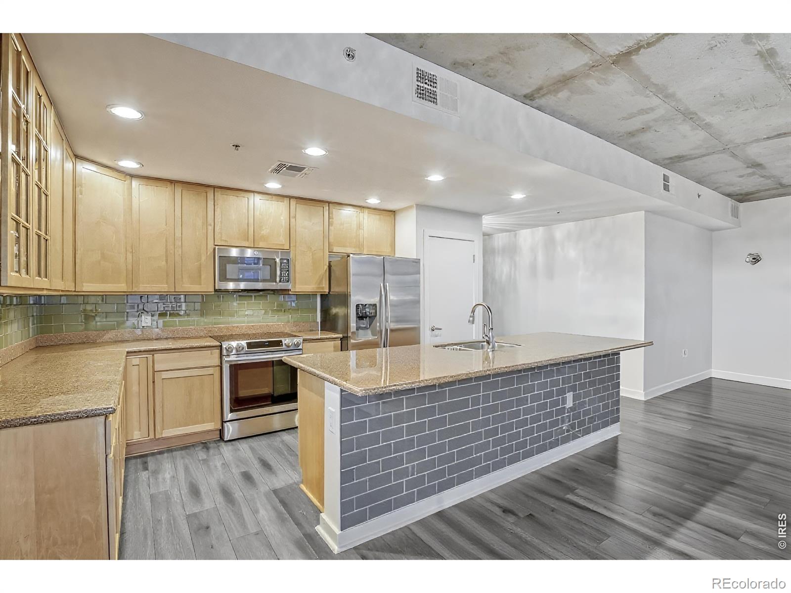 275 S Harrison Street Denver CO 80209