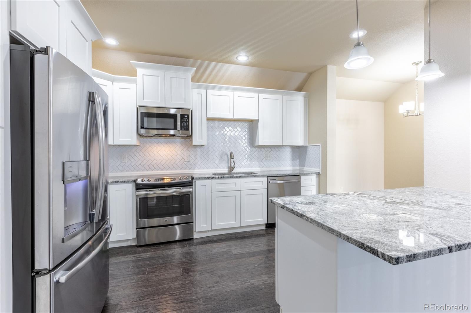 3852 S Dallas Street Aurora CO 80014
