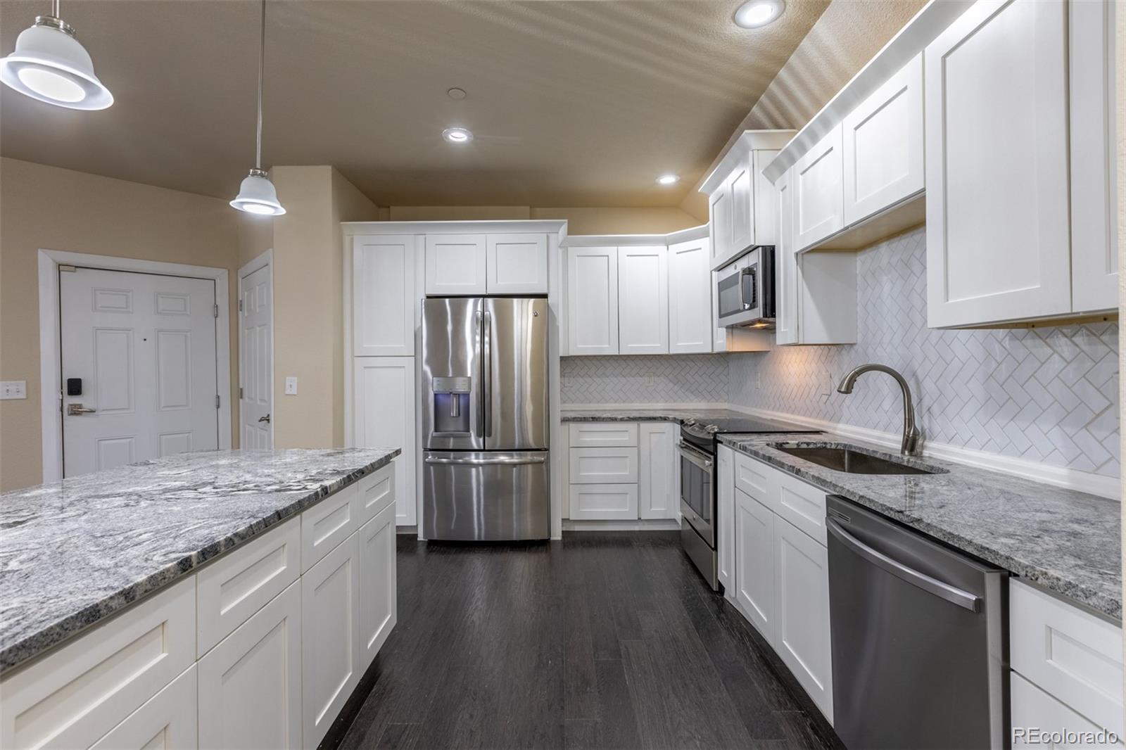 3852 S Dallas Street Aurora CO 80014