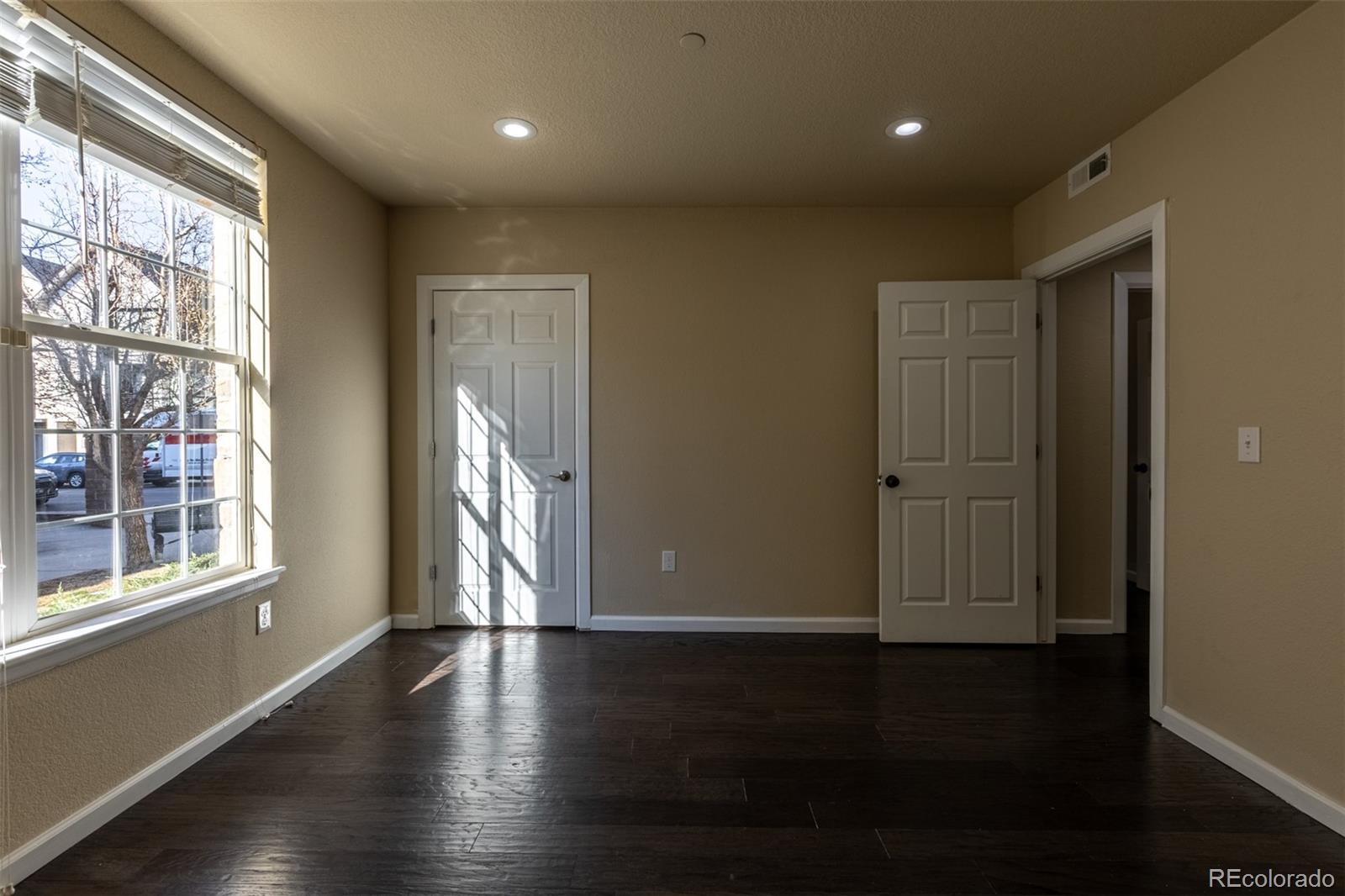 3852 S Dallas Street Aurora CO 80014