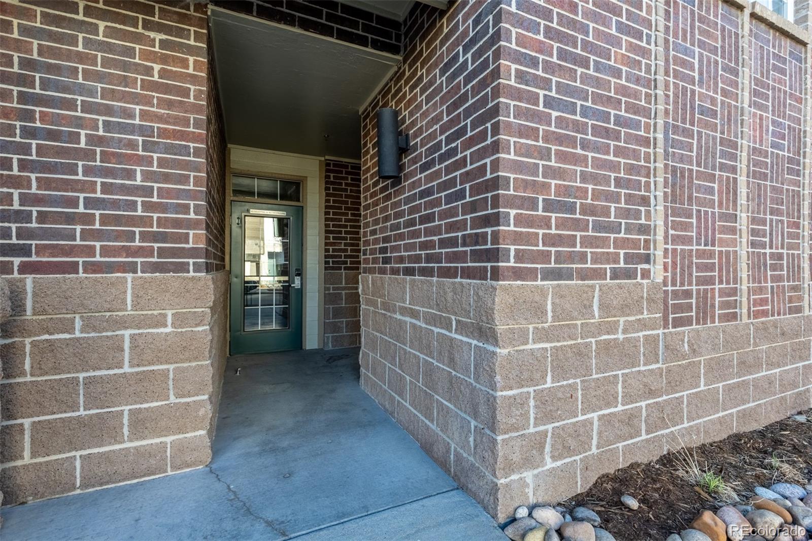 3852 S Dallas Street Aurora CO 80014