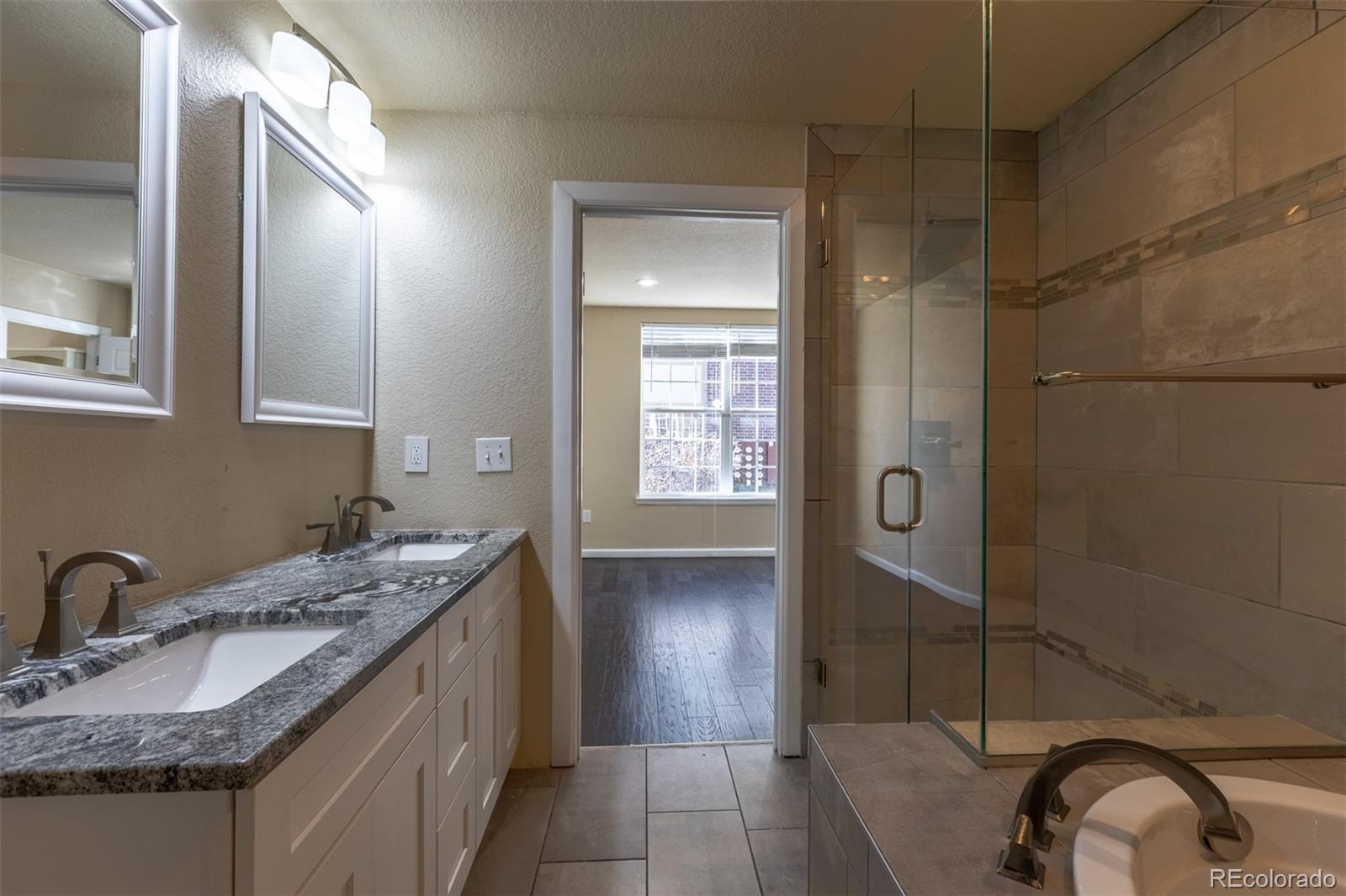 3852 S Dallas Street Aurora CO 80014
