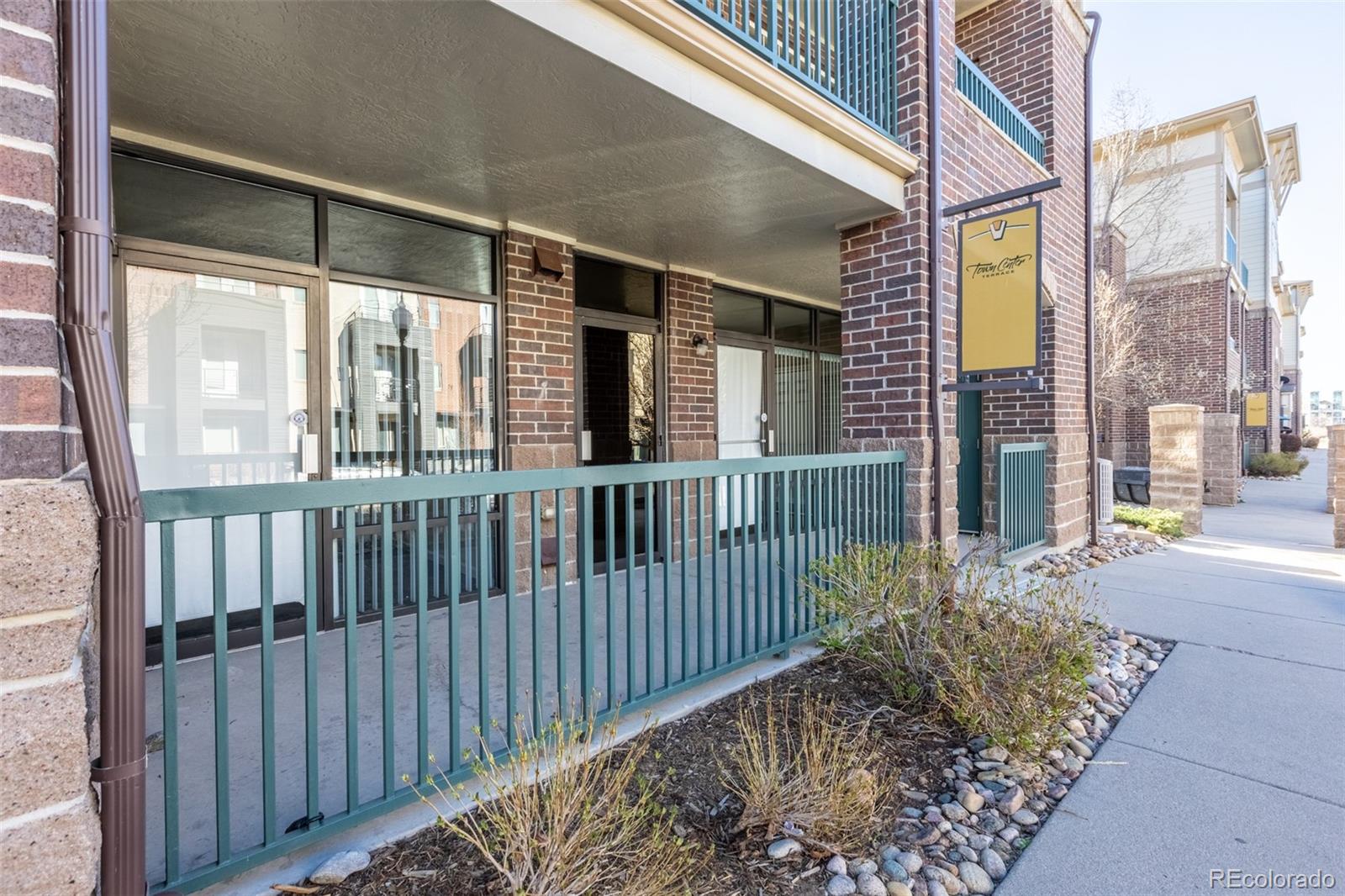 3852 S Dallas Street Aurora CO 80014