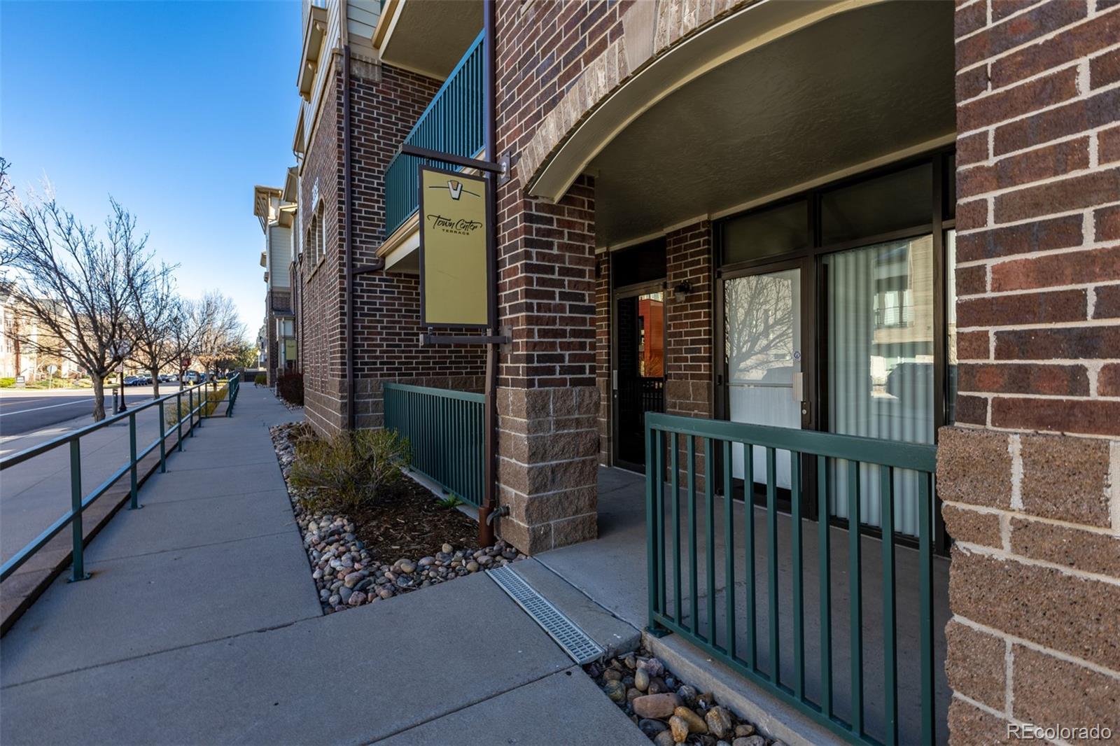 3852 S Dallas Street Aurora CO 80014