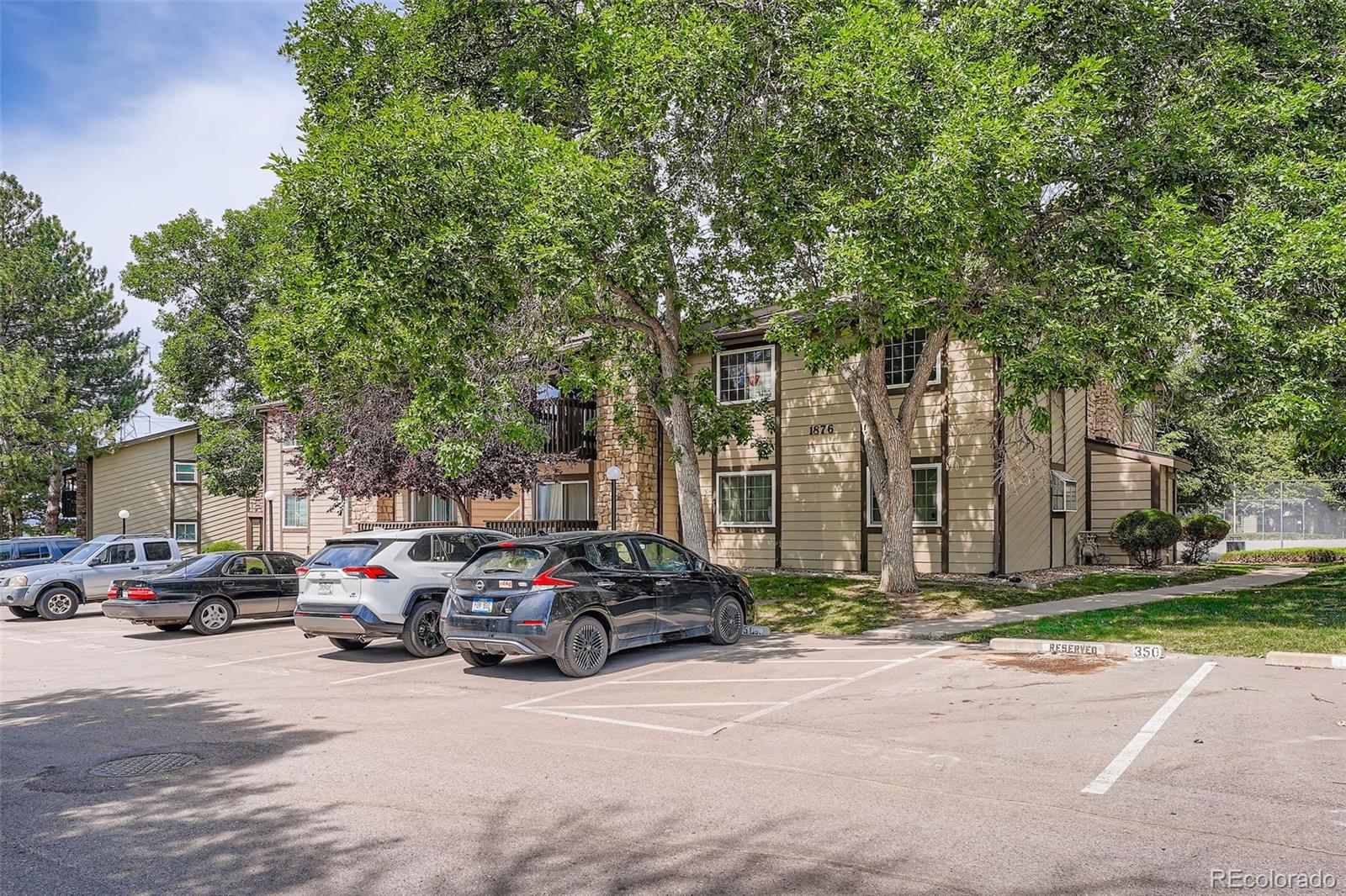 1876 S Pitkin Circle Aurora CO 80017