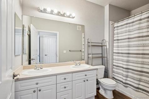 8354 S Holland Way Littleton CO 80128