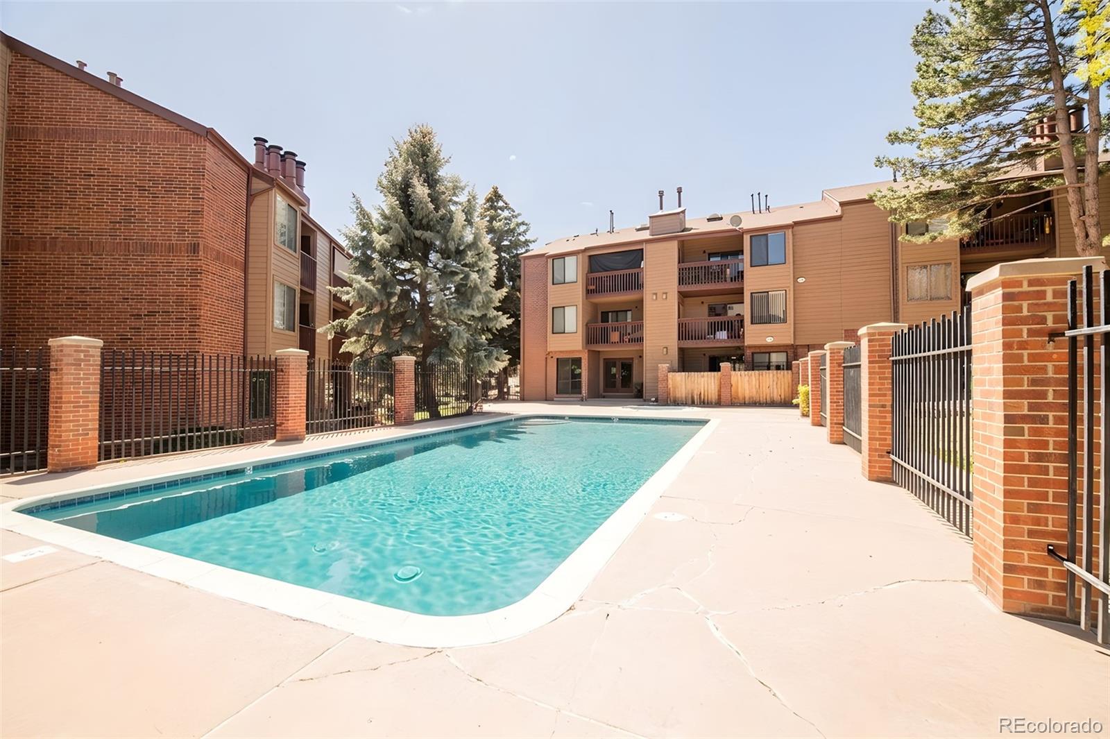 318 Wright Street Lakewood CO 80228