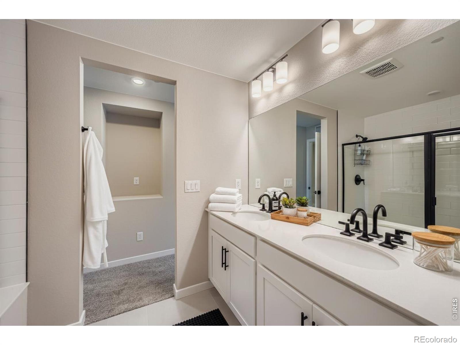 2844 Bear Springs Circle Longmont CO 80503