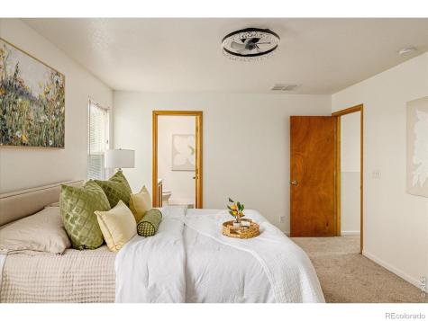 2366 E 109th Drive Northglenn CO 80233