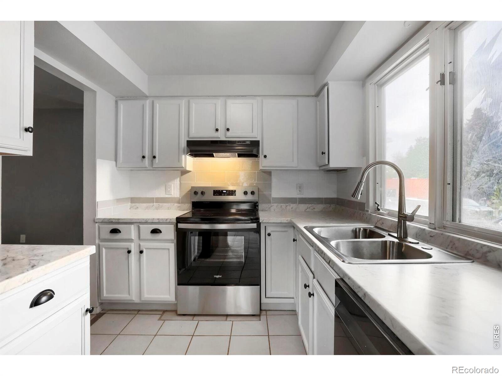 2123 Meadow Court Longmont CO 80501