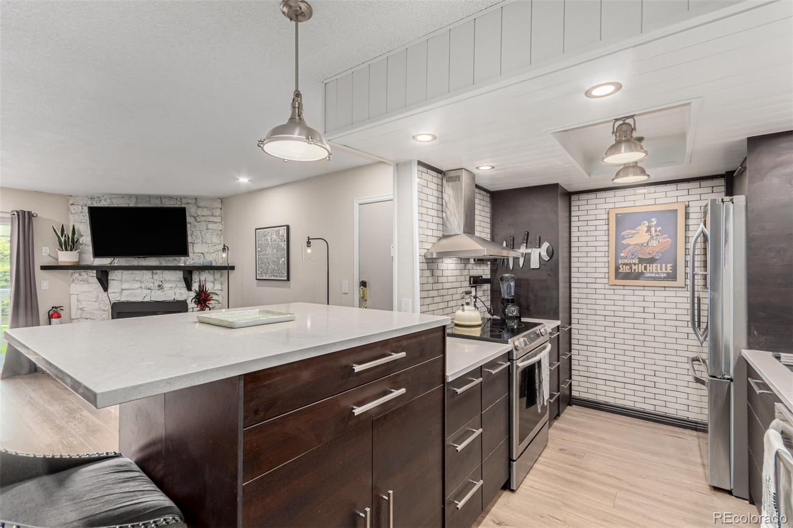 8335 Fairmount Drive Denver CO 80247